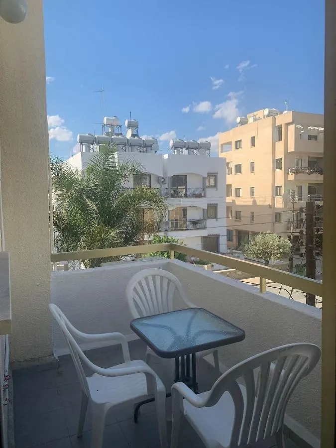 Green Nondas Hill Apartment Larnaca