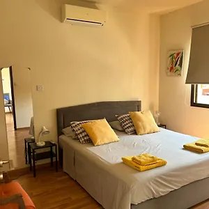  Сasa de vacaciones Extremely Comfy With Spacious Private Terrace 10min Walk To The & In Town
